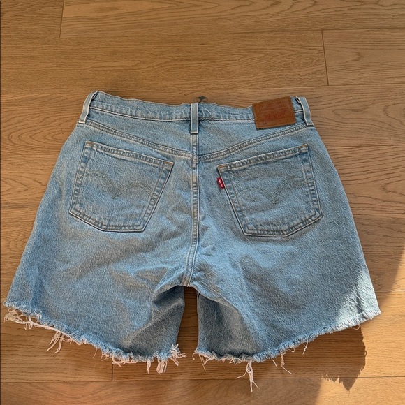 Levi's 501 Light Blue Frayed Jean Shorts Size 29 - Picture 3 of 8